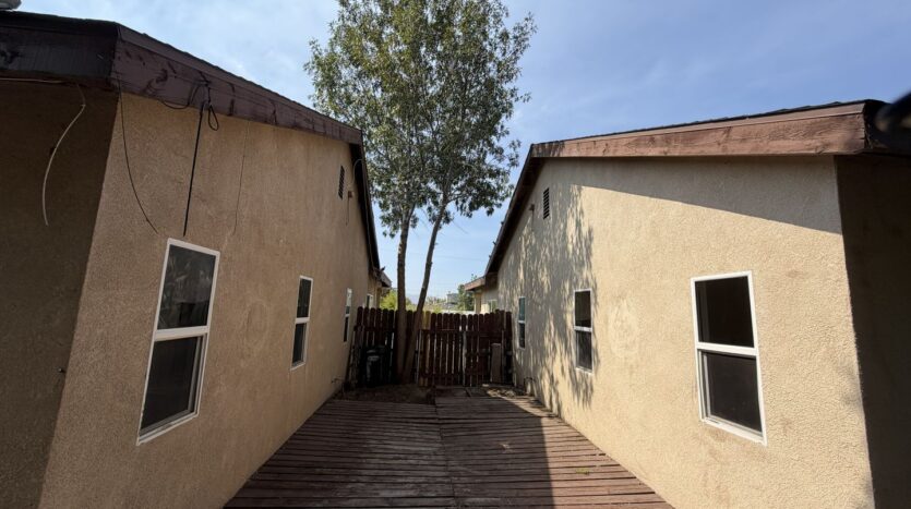 RV T 7216 Yates St Unit A - San Bernardino - California - 5 bed, 2 bath rental property