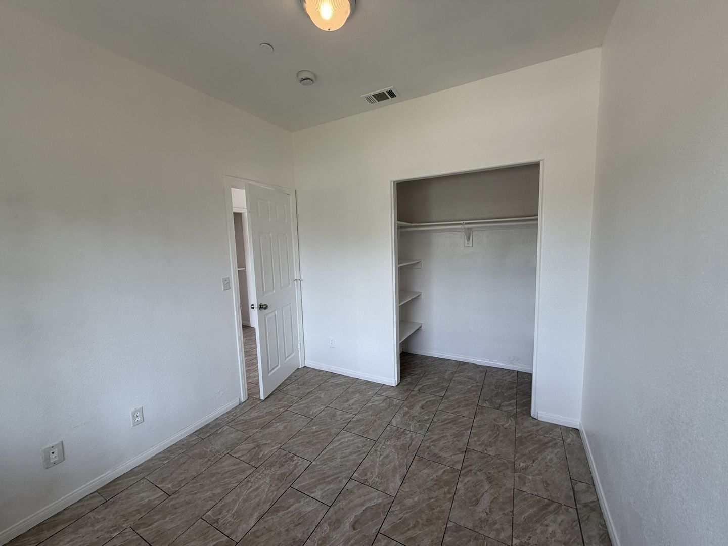 RV T 7216 Yates St Unit A - San Bernardino - California - 5 bed, 2 bath rental property