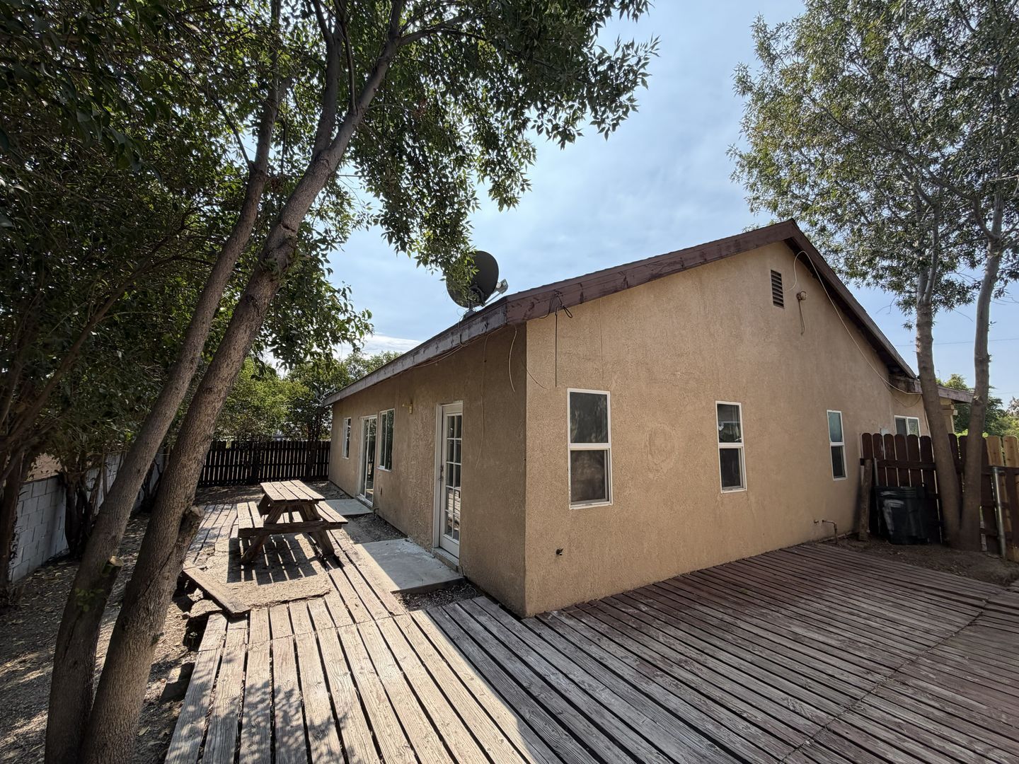 RV T 7216 Yates St Unit A - San Bernardino - California - 5 bed, 2 bath rental property
