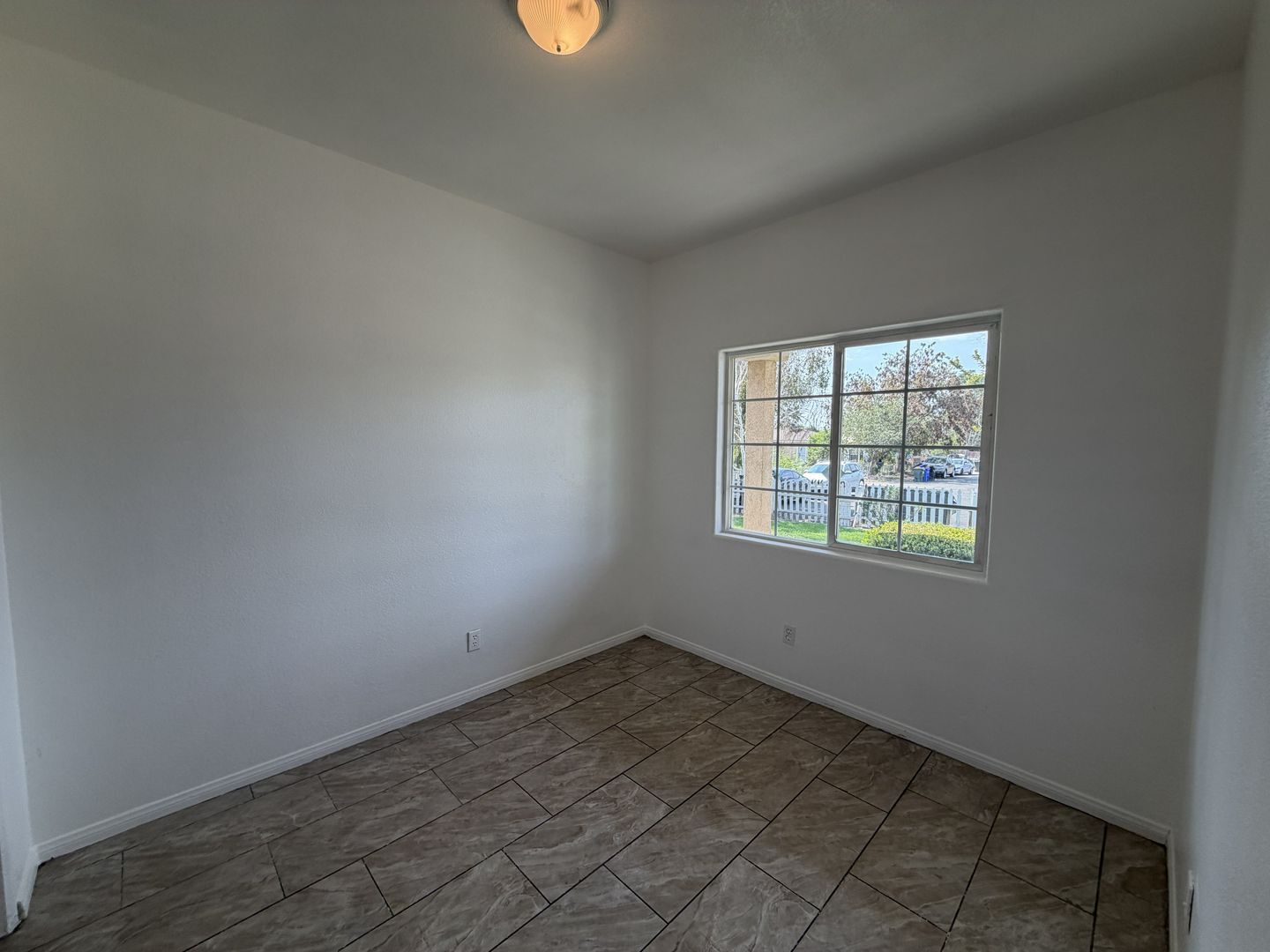 RV T 7216 Yates St Unit A - San Bernardino - California - 5 bed, 2 bath rental property