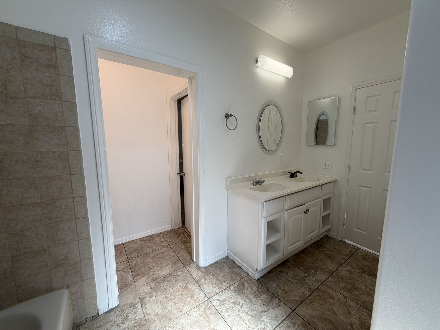 RV T 7216 Yates St Unit A - San Bernardino - California - 5 bed, 2 bath rental property