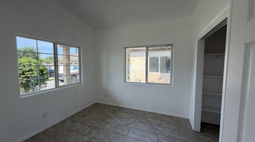 RV T 7216 Yates St Unit A - San Bernardino - California - 5 bed, 2 bath rental property