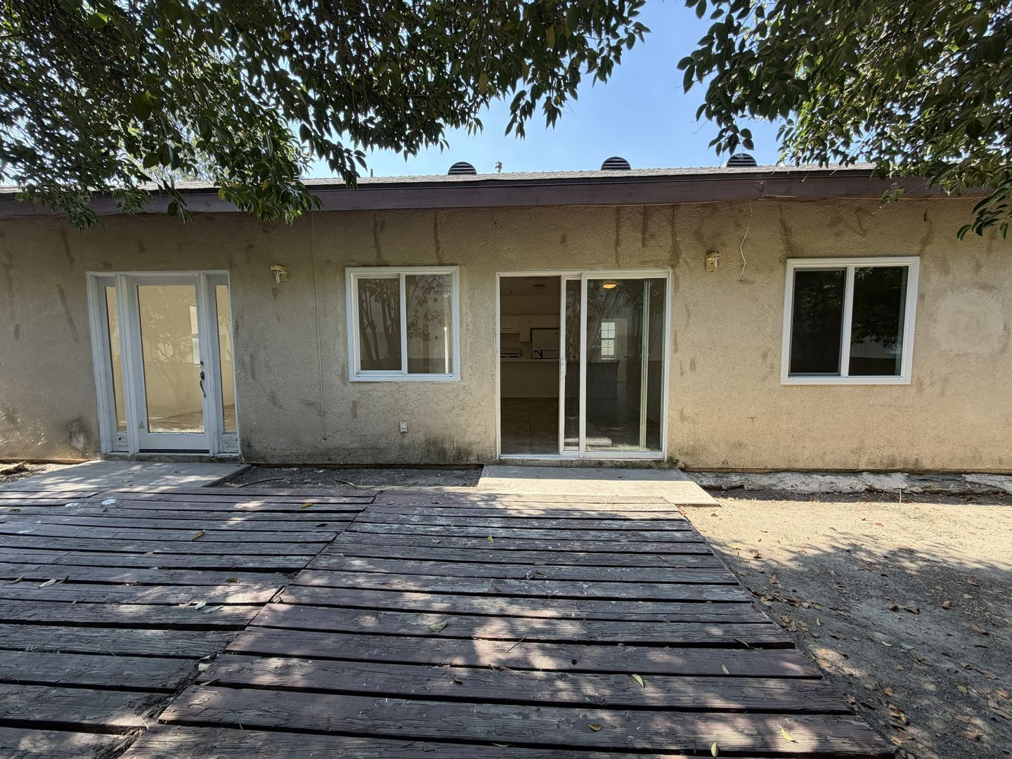 RV T 7216 Yates St Unit A - San Bernardino - California - 5 bed, 2 bath rental property