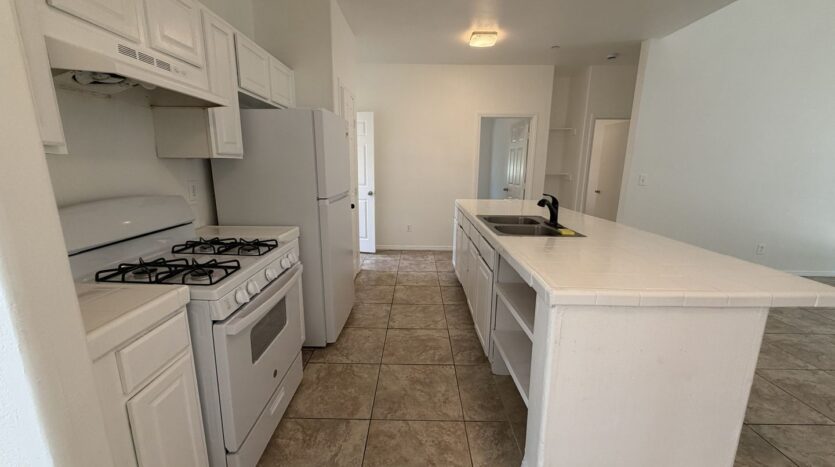 RV T 7216 Yates St Unit A - San Bernardino - California - 5 bed, 2 bath rental property