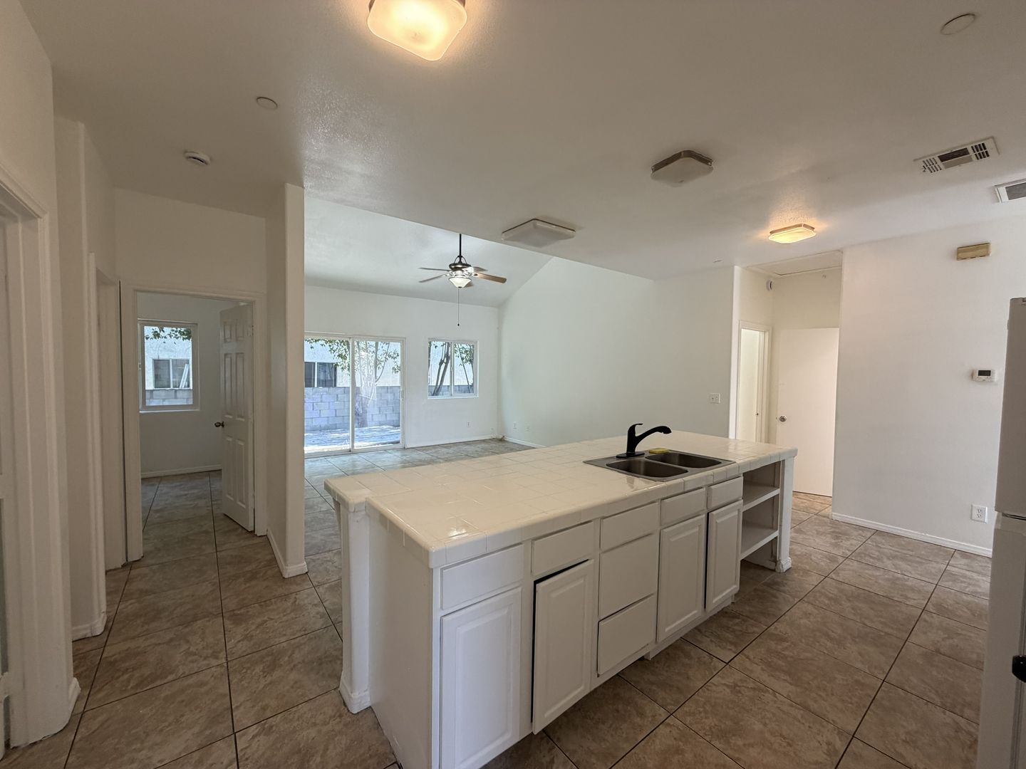RV T 7216 Yates St Unit A - San Bernardino - California - 5 bed, 2 bath rental property