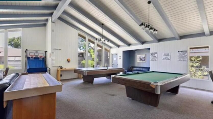 100 Kinross Dr Unit 9 - Walnut Creek - California - 1 bed, 1 bath rental property