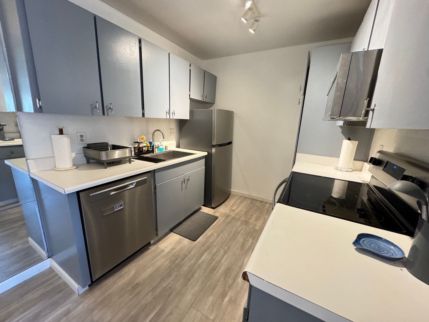 100 Kinross Dr Unit 9 - Walnut Creek - California - 1 bed, 1 bath rental property