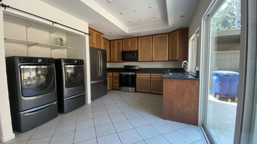 10618 Caminito Manso - San Diego - California - 4 bed, 2 bath rental property