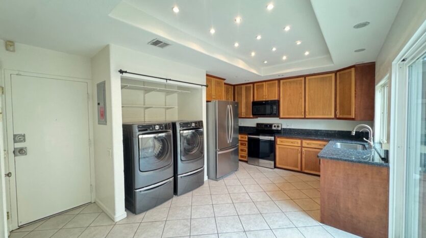 10618 Caminito Manso - San Diego - California - 4 bed, 2 bath rental property