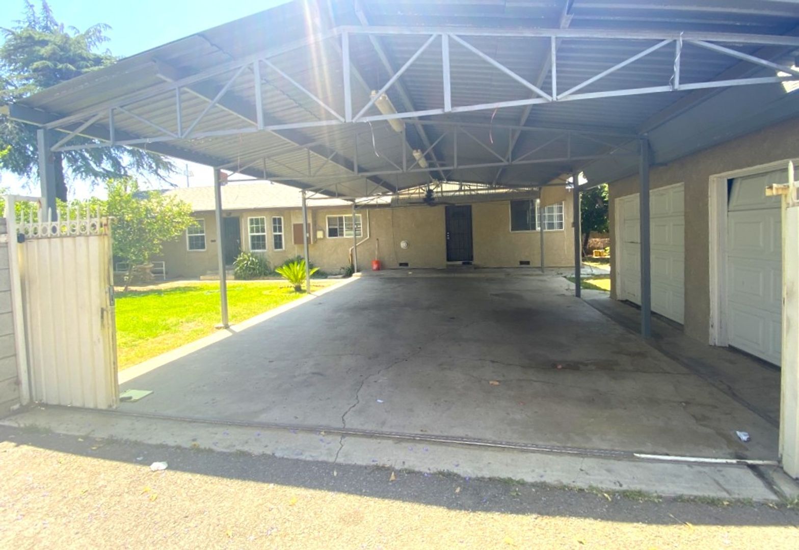 1063-1067 S. Park Ave - Pomona - California - 4 bed, 2 bath rental property