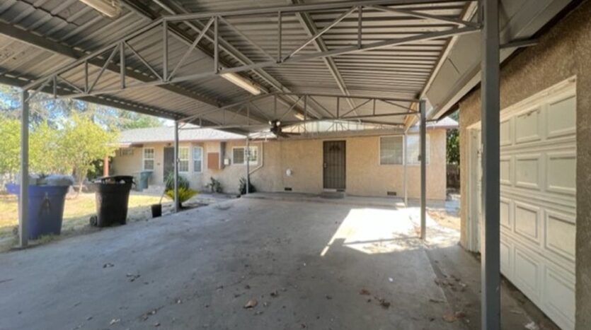 1063-1067 S. Park Ave - Pomona - California - 4 bed, 2 bath rental property