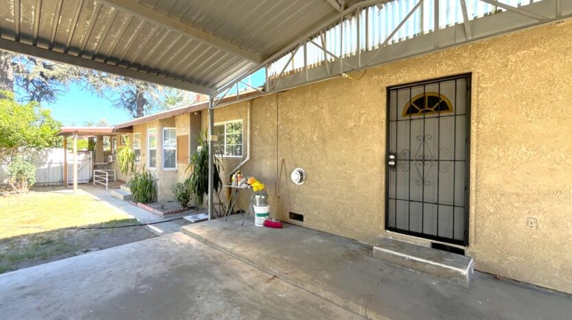 1063-1067 S. Park Ave - Pomona - California - 4 bed, 2 bath rental property