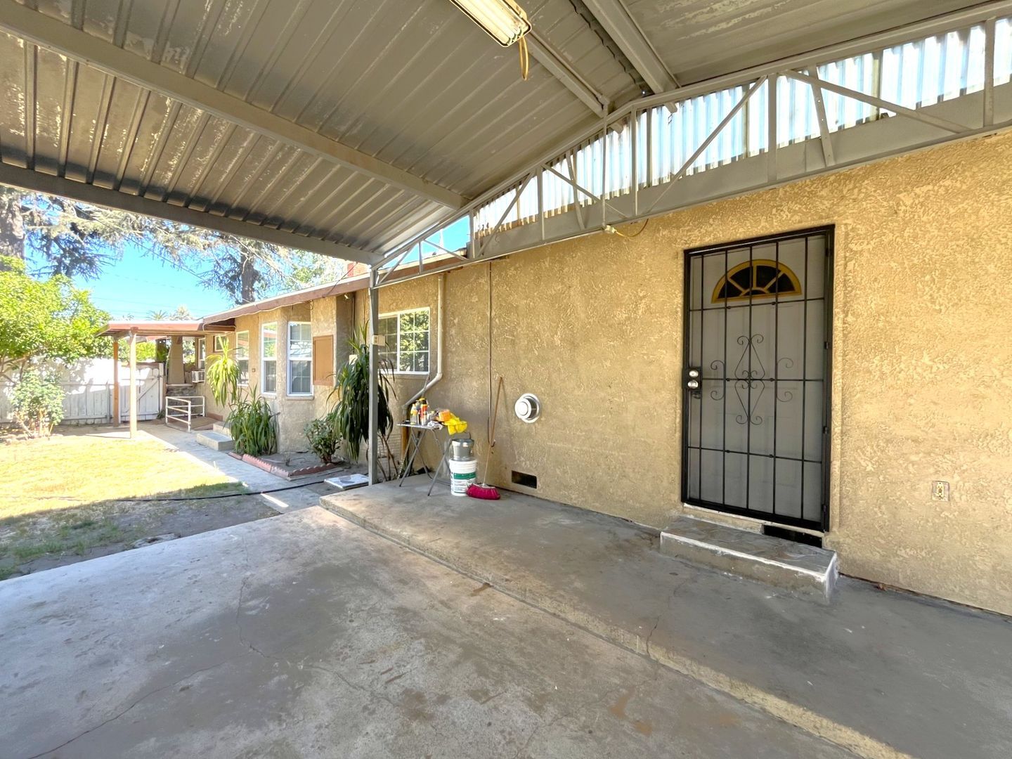 1063-1067 S. Park Ave - Pomona - California - 4 bed, 2 bath rental property