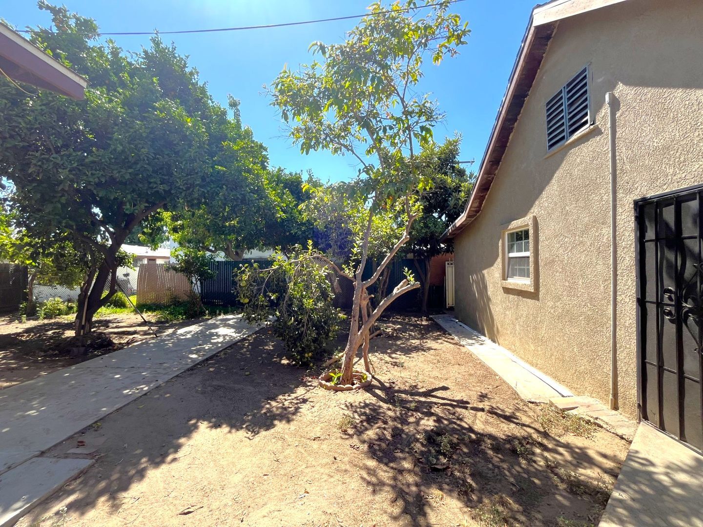 1063-1067 S. Park Ave - Pomona - California - 4 bed, 2 bath rental property