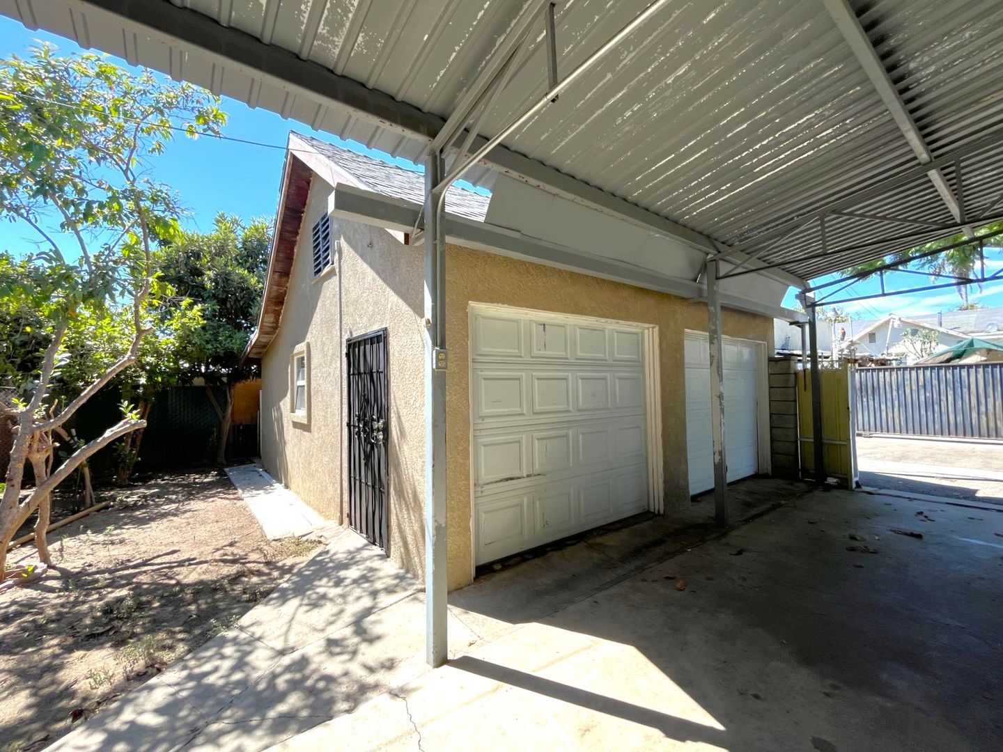 1063-1067 S. Park Ave - Pomona - California - 4 bed, 2 bath rental property