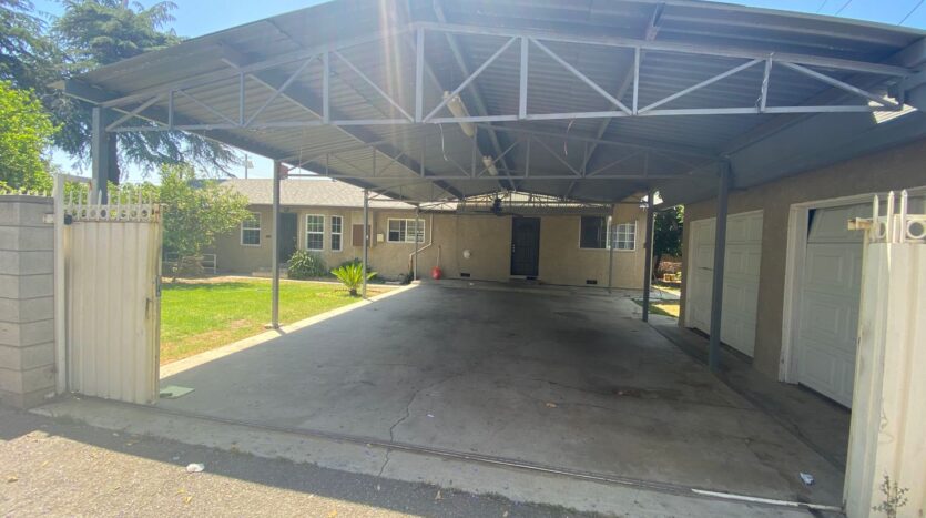 1063-1067 S. Park Ave - Pomona - California - 4 bed, 2 bath rental property