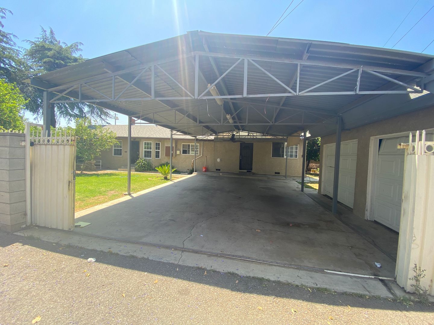 1063-1067 S. Park Ave - Pomona - California - 4 bed, 2 bath rental property