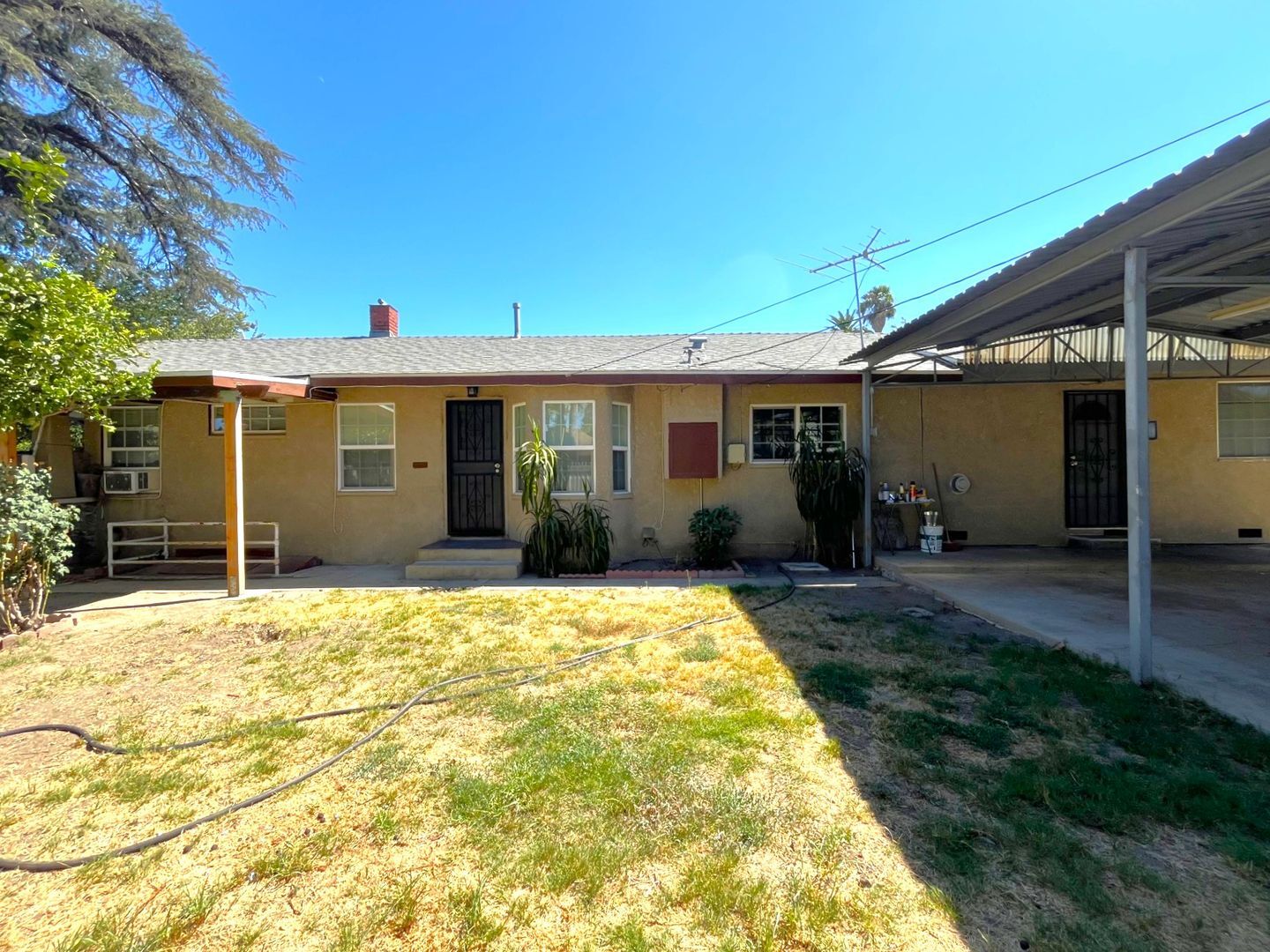 1063-1067 S. Park Ave - Pomona - California - 4 bed, 2 bath rental property