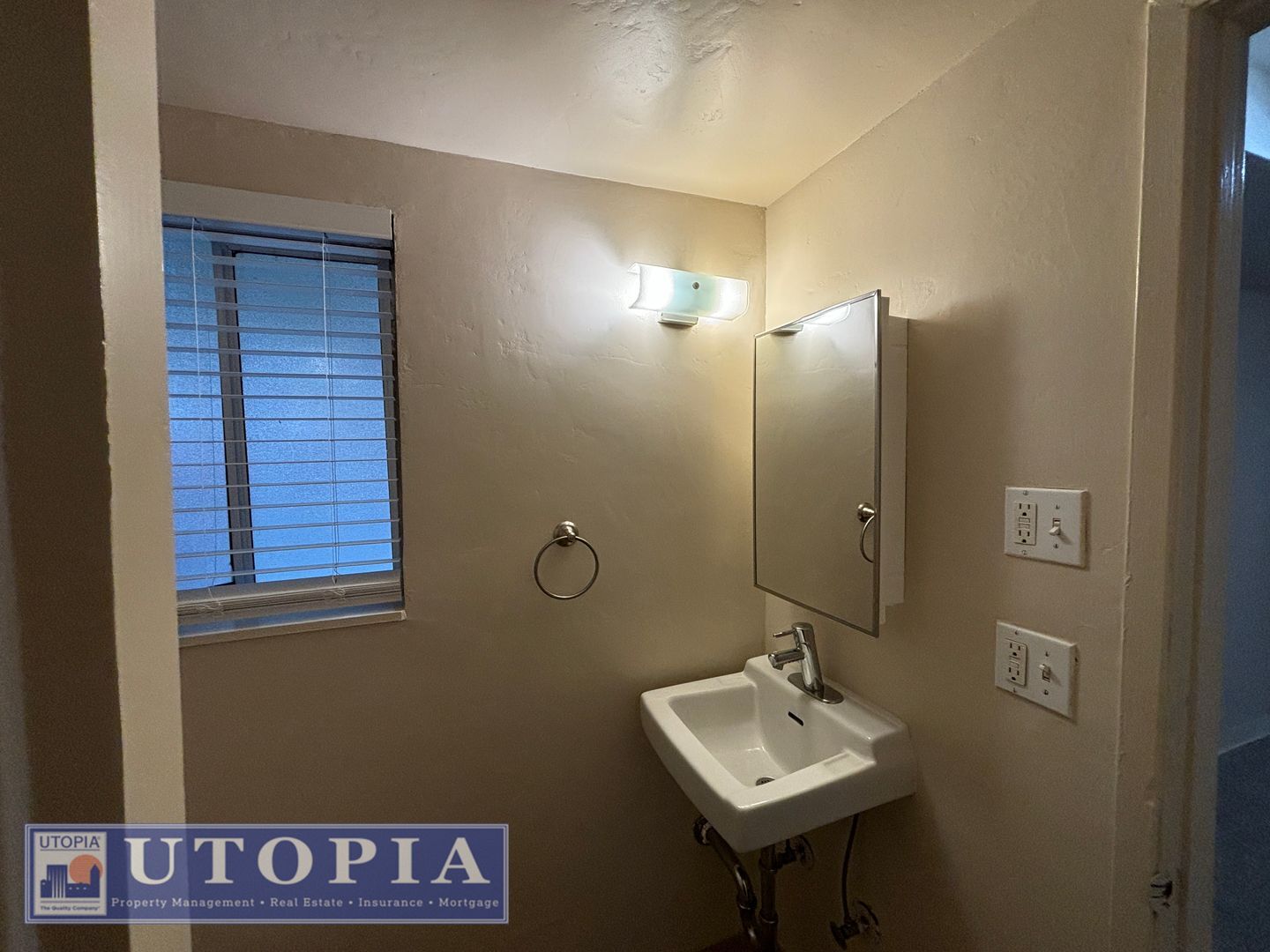 110 Kaye Street  Unit 11 - Santa Cruz - California - 1 bath rental property