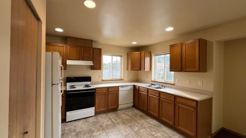 1123 Humboldt St - Bellingham - Washington - 4 bed, 2 bath rental property