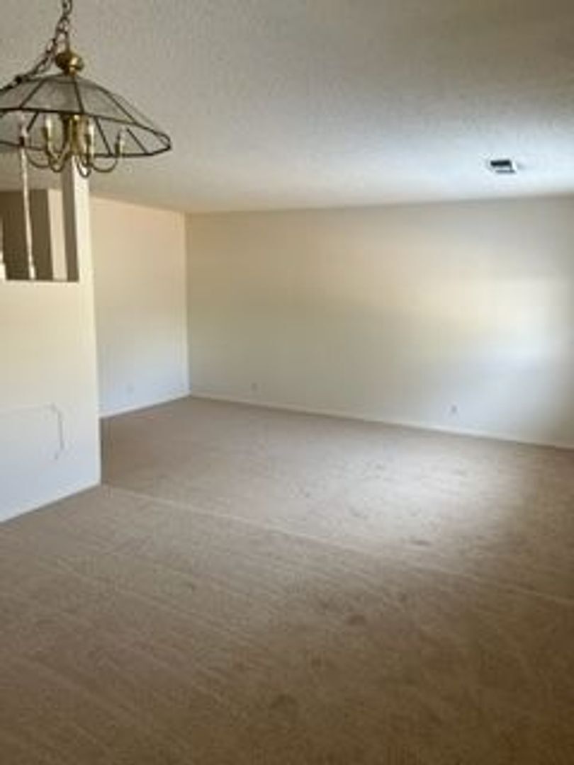 11317 Baja Dr. NE - Albuquerque - New Mexico - 3 bed, 2 bath rental property