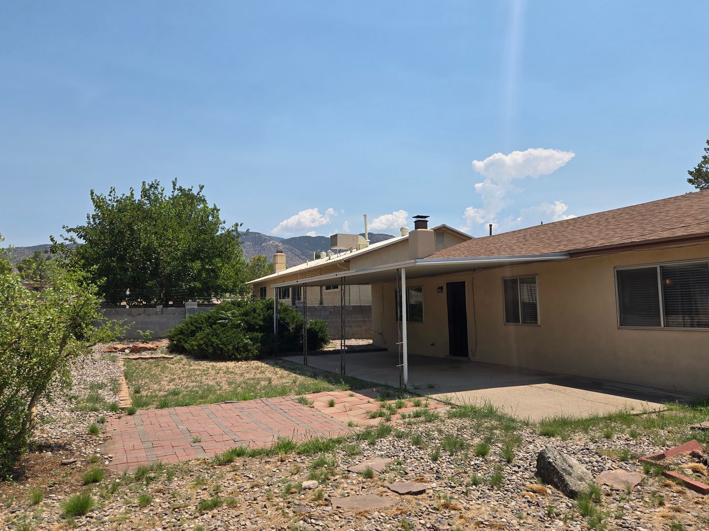 11317 Baja Dr. NE - Albuquerque - New Mexico - 3 bed, 2 bath rental property
