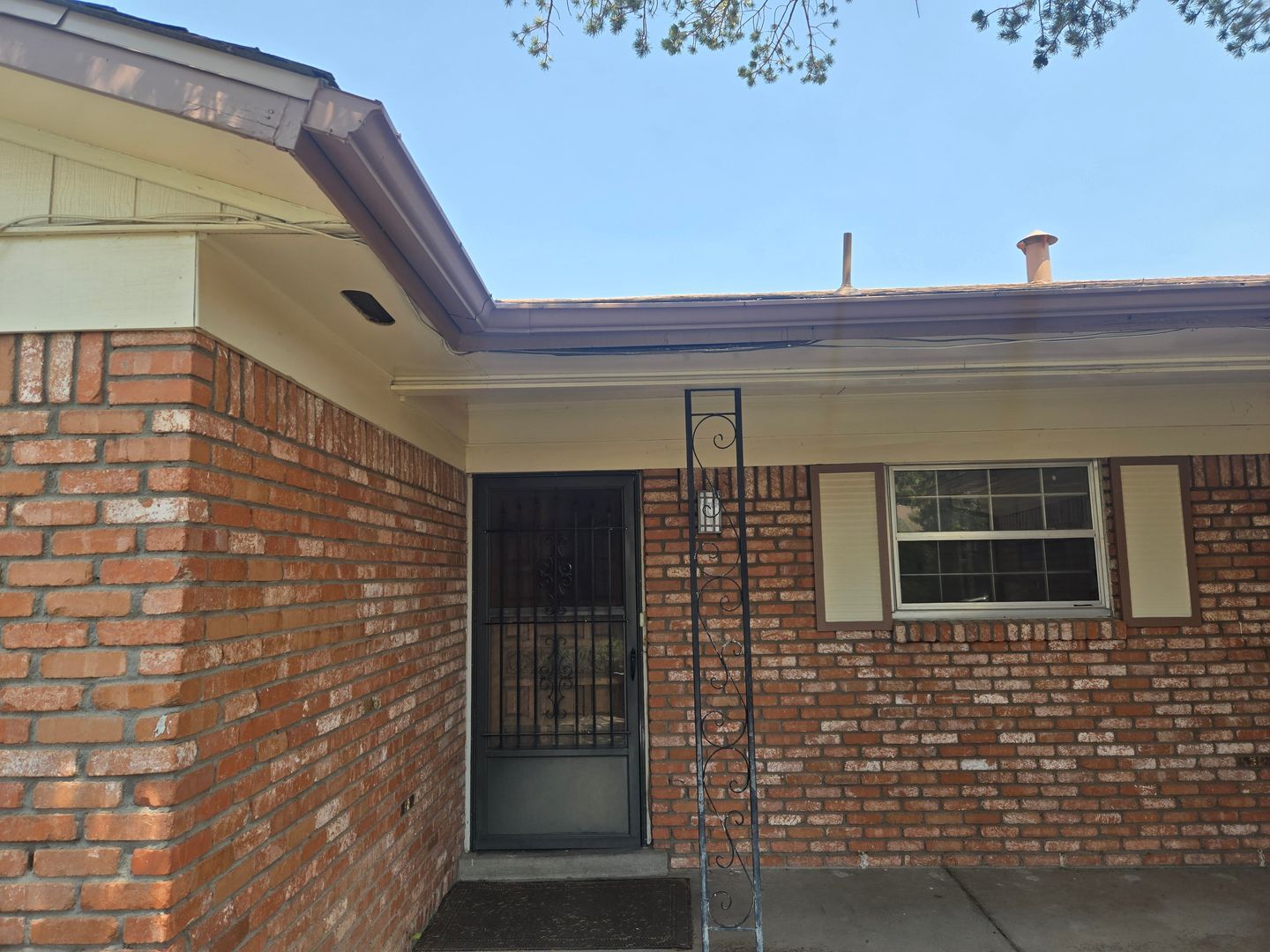 11317 Baja Dr. NE - Albuquerque - New Mexico - 3 bed, 2 bath rental property