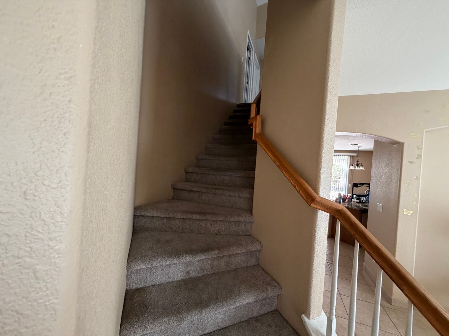 12 Jackdaw Ct  - Sacramento - California - 5 bed, 2.5 bath rental property
