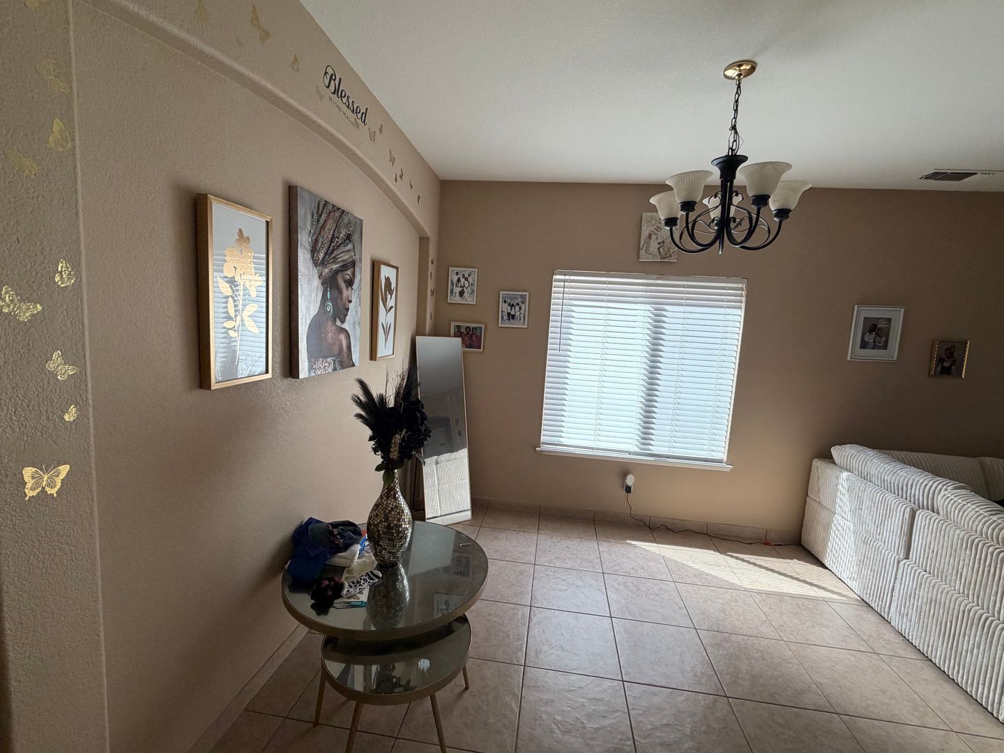 12 Jackdaw Ct  - Sacramento - California - 5 bed, 2.5 bath rental property