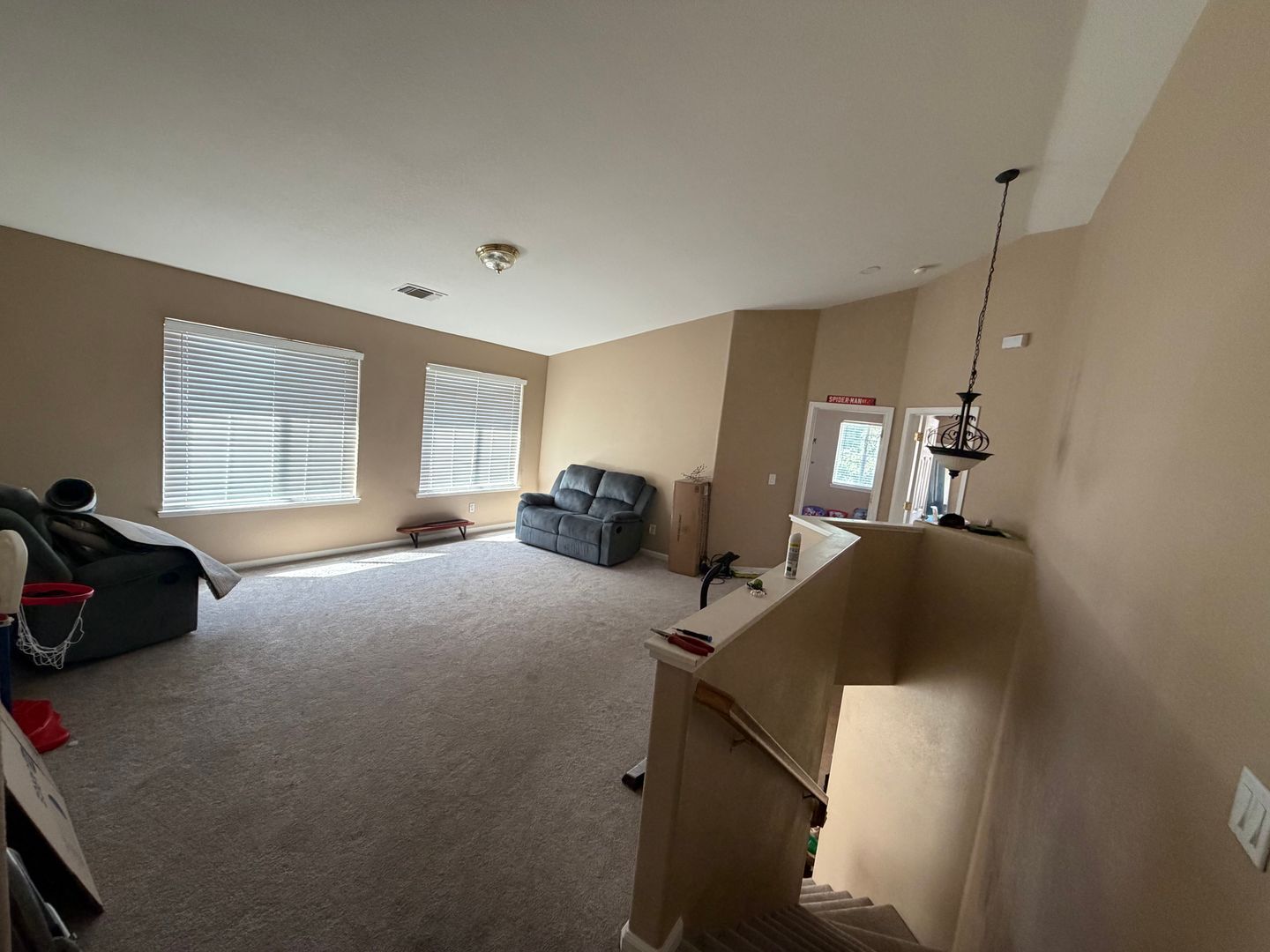 12 Jackdaw Ct  - Sacramento - California - 5 bed, 2.5 bath rental property