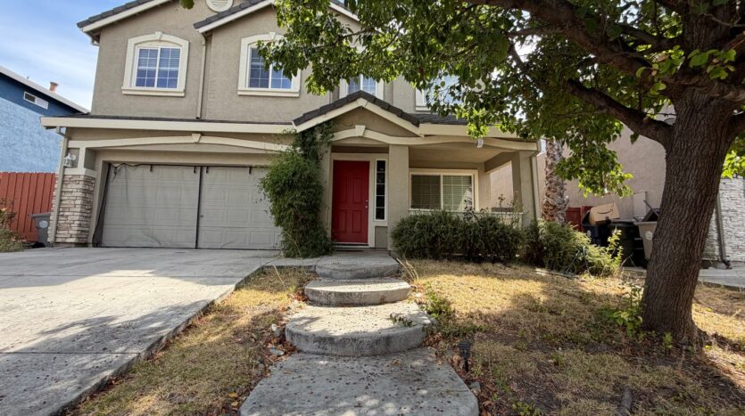 12 Jackdaw Ct  - Sacramento - California - 5 bed, 2.5 bath rental property