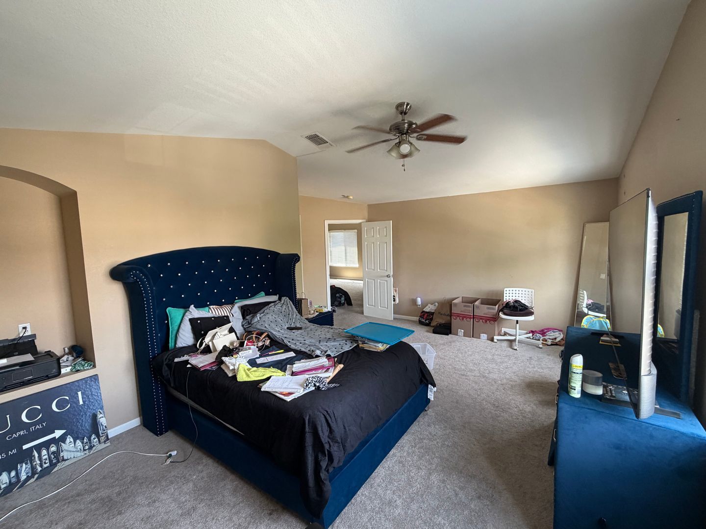 12 Jackdaw Ct  - Sacramento - California - 5 bed, 2.5 bath rental property