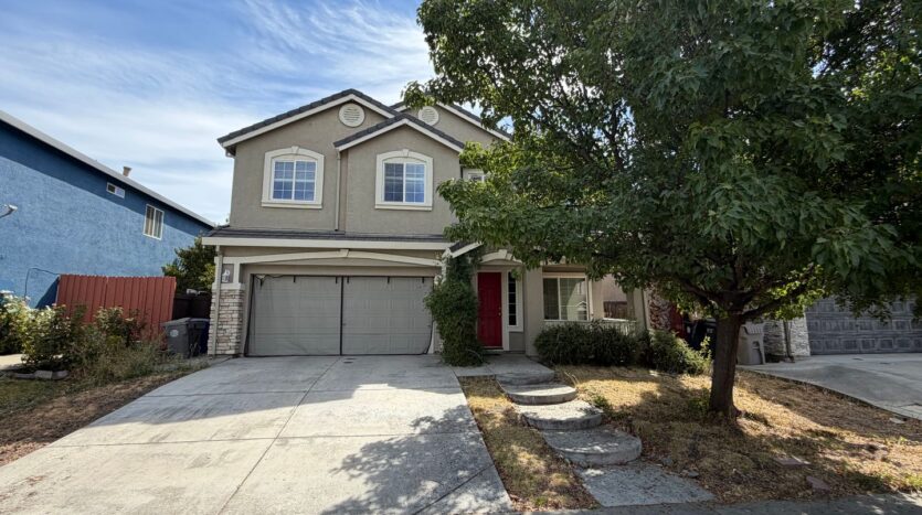 12 Jackdaw Ct  - Sacramento - California - 5 bed, 2.5 bath rental property