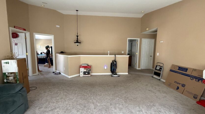 12 Jackdaw Ct  - Sacramento - California - 5 bed, 2.5 bath rental property