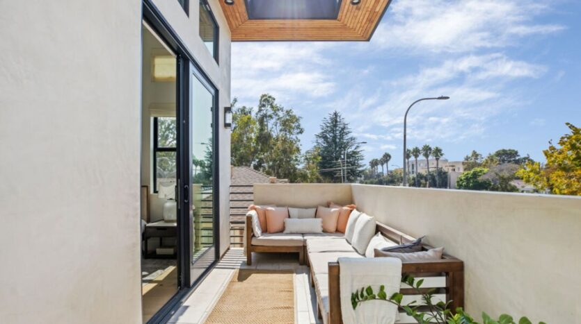 12464 Washington Pl Unit A - Los Angeles - California - 3 bed, 2.5 bath rental property