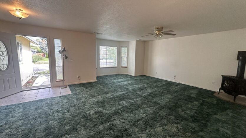 1250 Shadow Moutain DR  - Susanville - California - 3 bed, 2 bath rental property