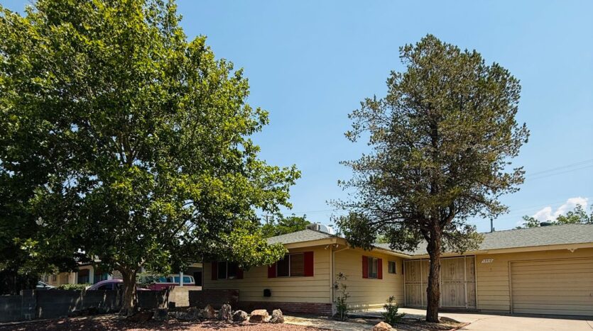 13410 Mountain View Ave NE  - Albuquerque - New Mexico - 3 bed, 2 bath rental property