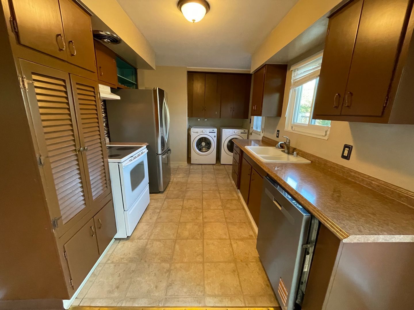 1421 Samuel Way - Reno - Nevada - 3 bed, 2 bath rental property