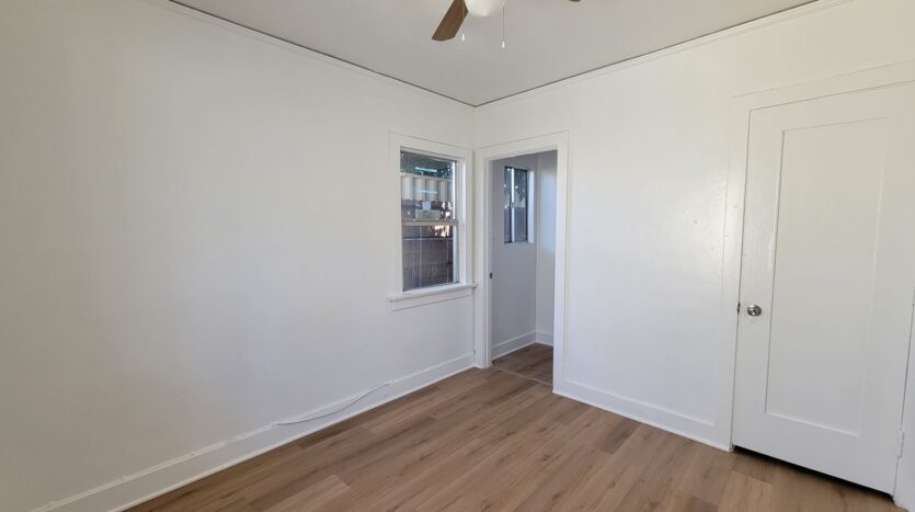 14422 - 14428 1/2 Haynes St. - Los Angeles - California - 2 bed, 1 bath rental property
