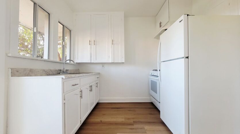14422 - 14428 1/2 Haynes St. - Los Angeles - California - 2 bed, 1 bath rental property