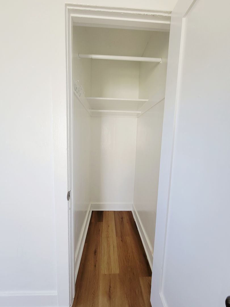 14422 - 14428 1/2 Haynes St. - Los Angeles - California - 2 bed, 1 bath rental property
