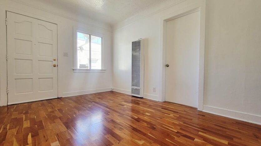 14422 - 14428 1/2 Haynes St. - Los Angeles - California - 2 bed, 1 bath rental property