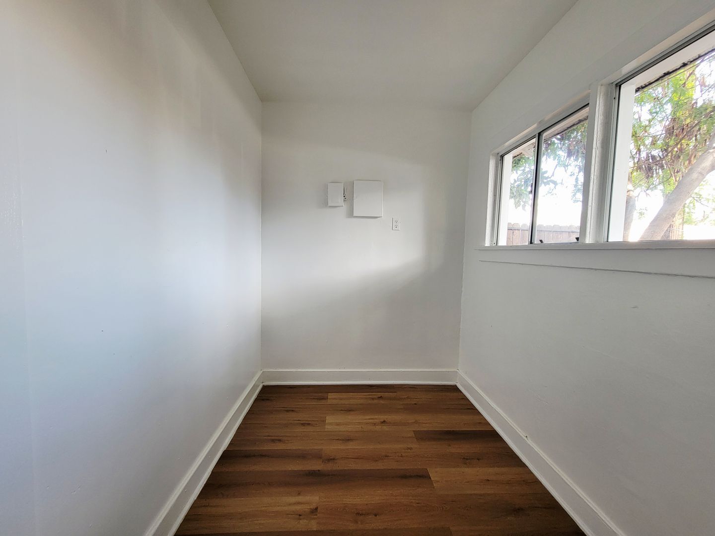 14422 - 14428 1/2 Haynes St. - Los Angeles - California - 2 bed, 1 bath rental property