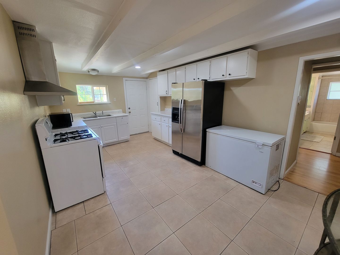 1528 Los Robles - Sacramento - California - 5 bed, 4 bath rental property