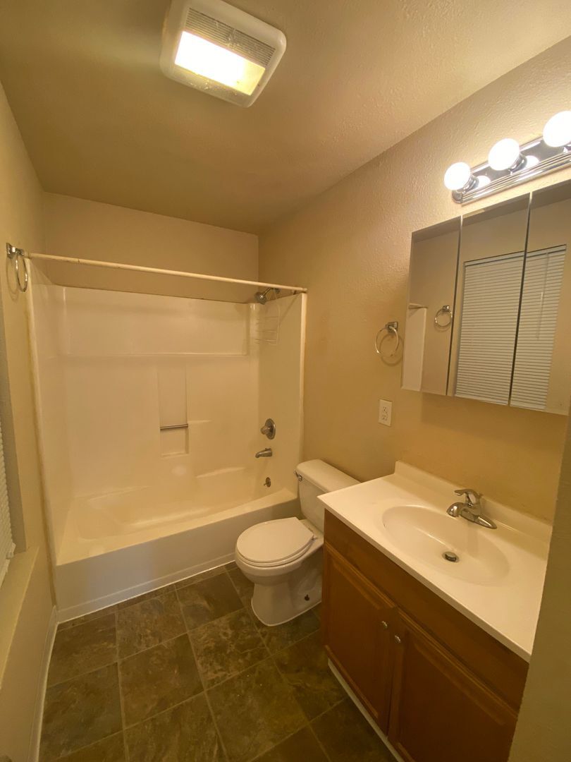 1530 Franklin St. #3 - Bellingham - Washington - 2 bed, 1 bath rental property