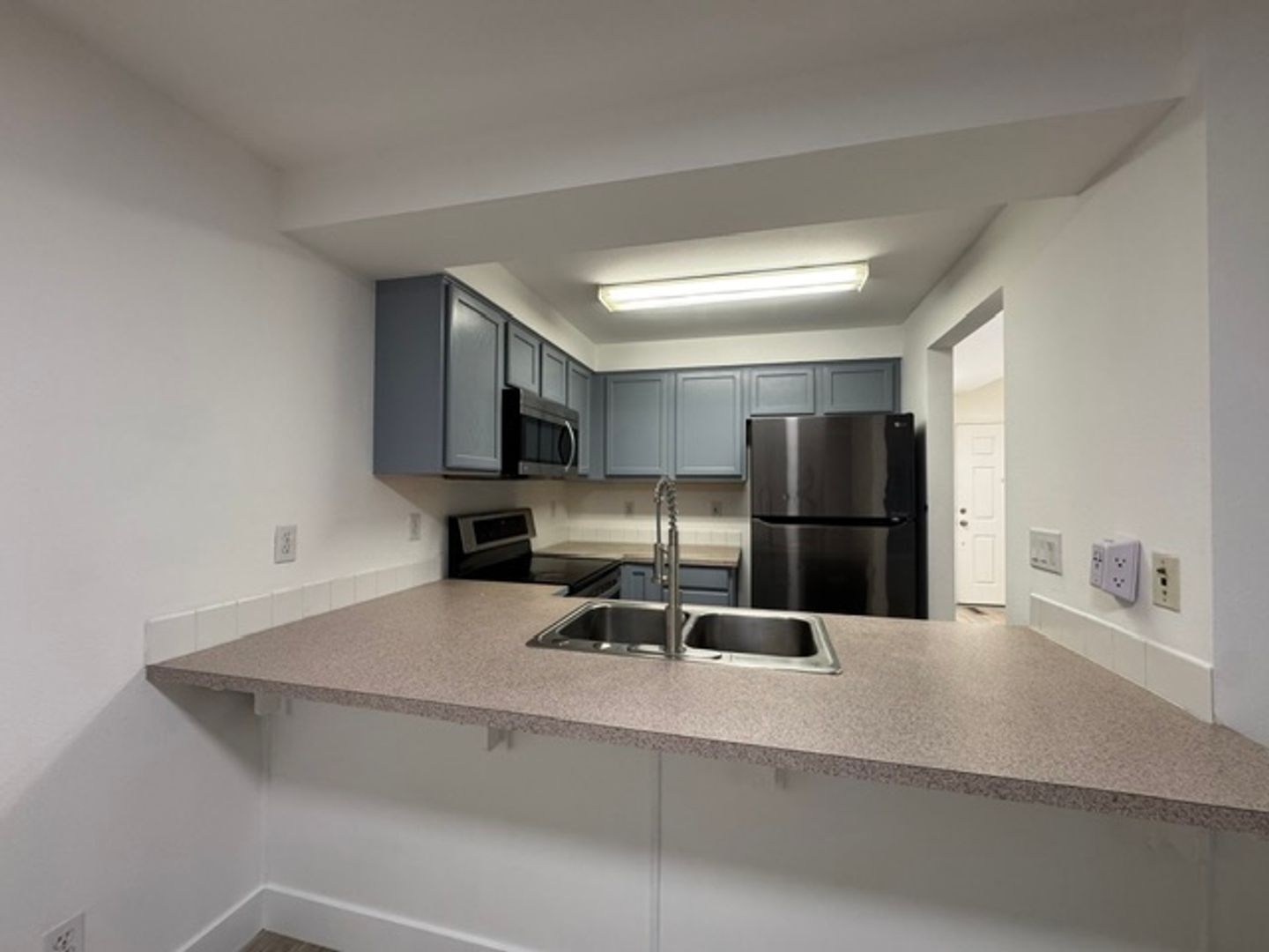 15965 SW Roth Dr.  - Beaverton - Oregon - 3 bed, 3 bath rental property