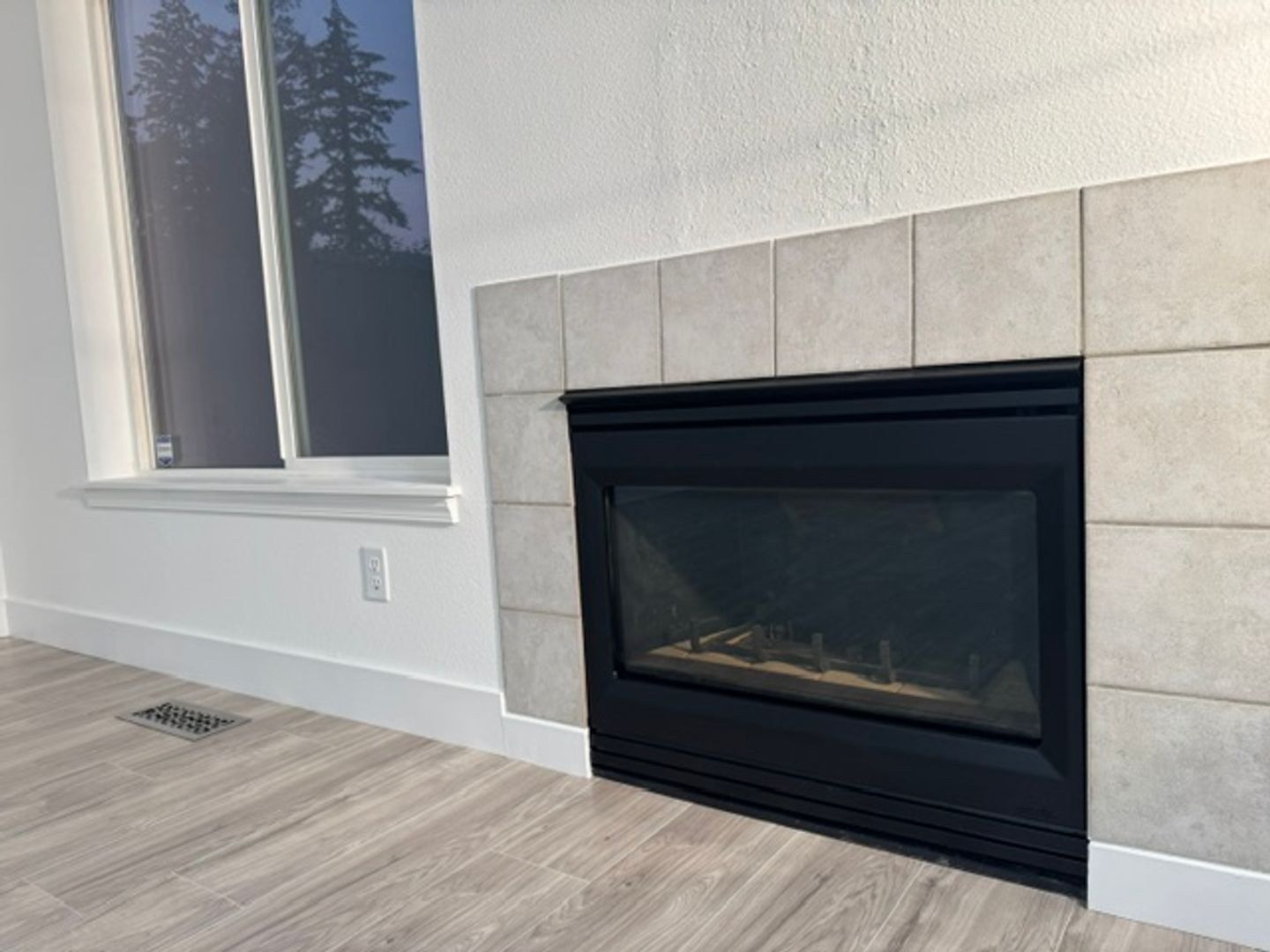 15965 SW Roth Dr.  - Beaverton - Oregon - 3 bed, 3 bath rental property
