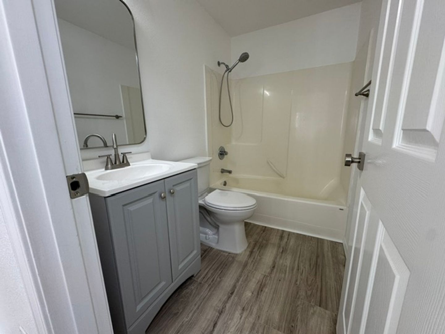 15965 SW Roth Dr.  - Beaverton - Oregon - 3 bed, 3 bath rental property