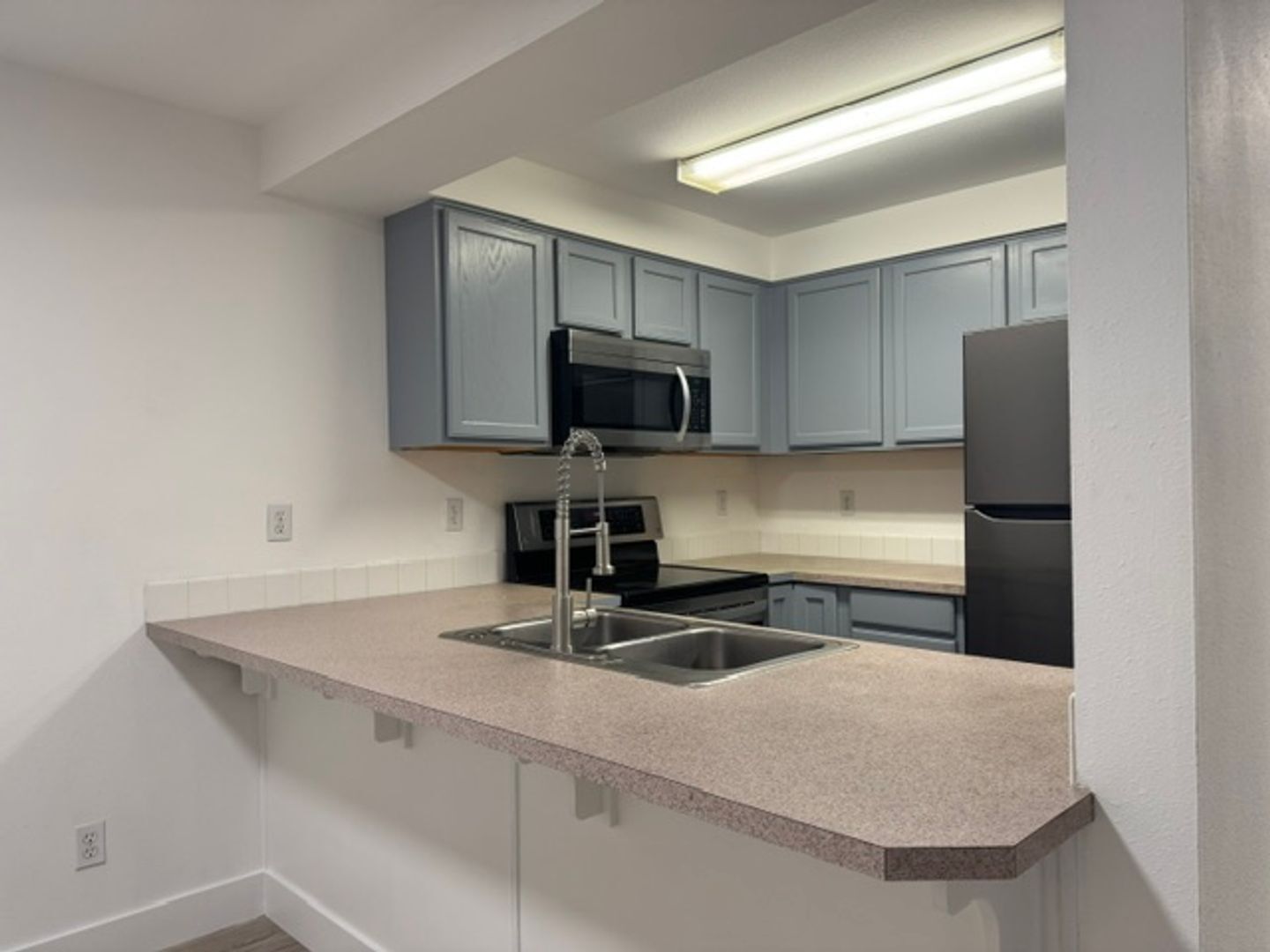 15965 SW Roth Dr.  - Beaverton - Oregon - 3 bed, 3 bath rental property