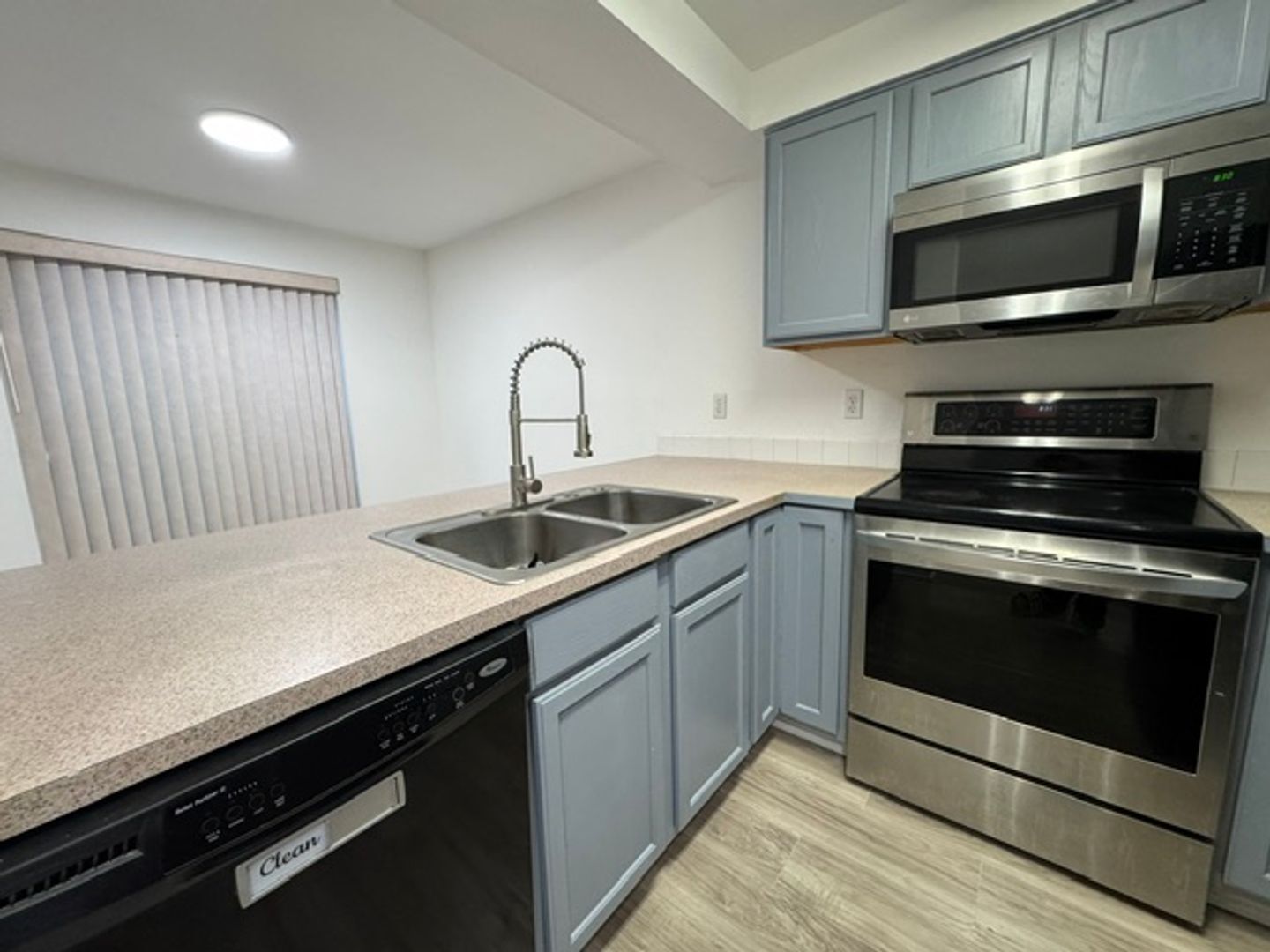 15965 SW Roth Dr.  - Beaverton - Oregon - 3 bed, 3 bath rental property